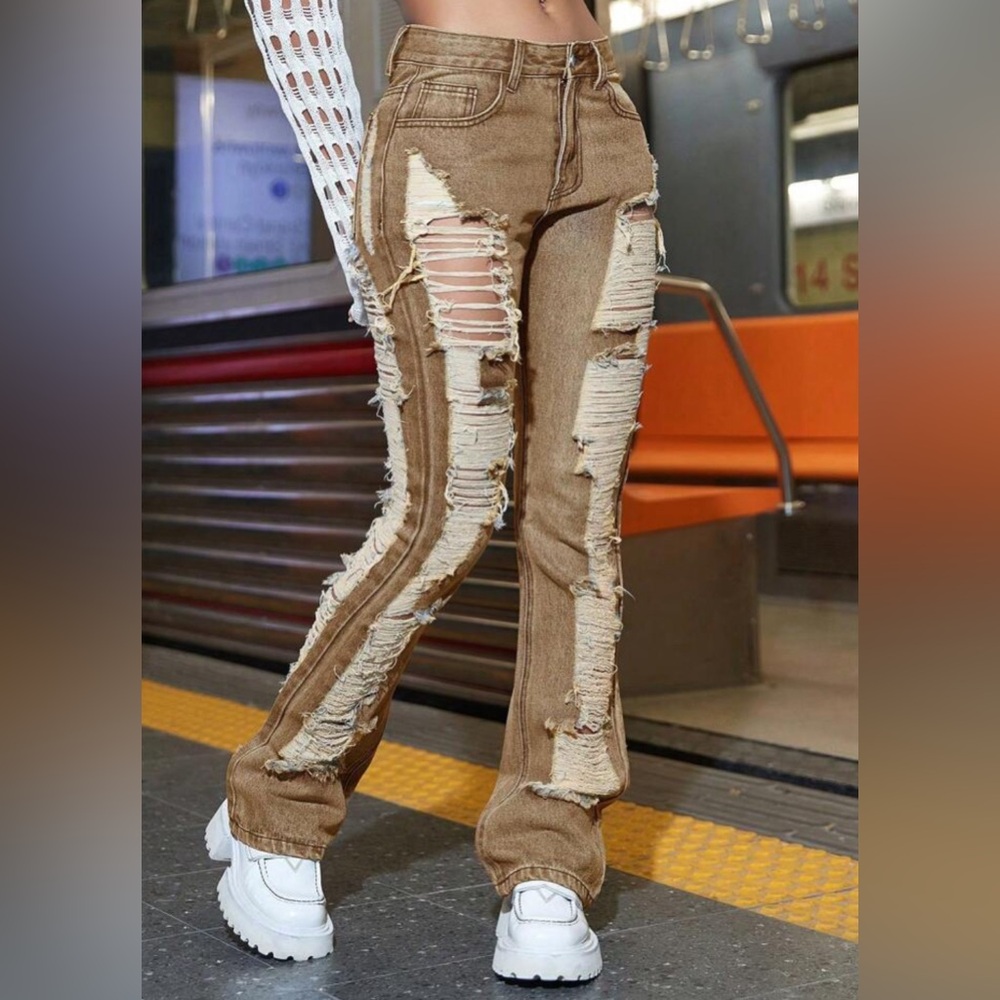 Ripped Raw Trim Jeans